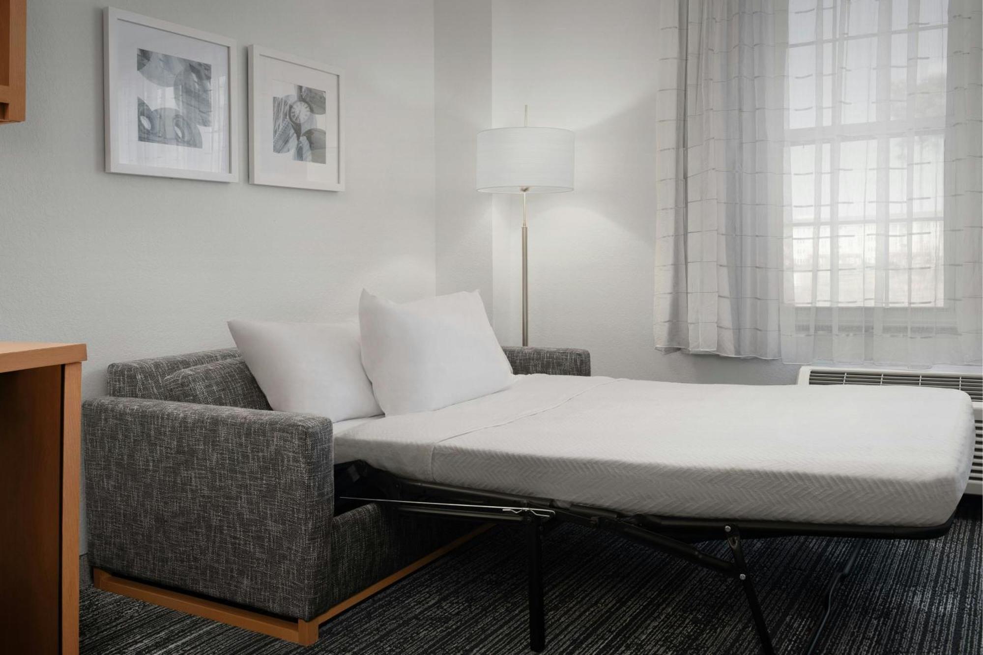 Towneplace Suites Suffolk Chesapeake Bagian luar foto